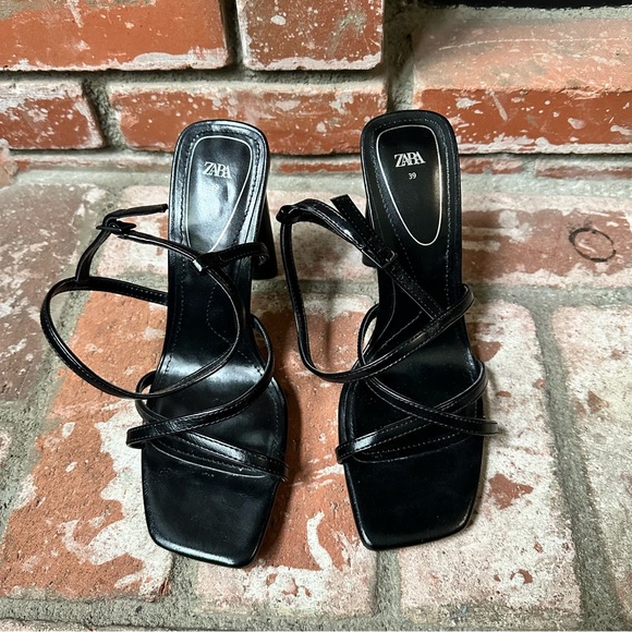 Zara Black Strap Squared Toe High Heeled Sandals Shoes Size 8 - Picture 2 of 7